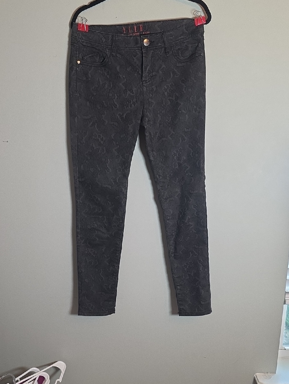 Elle Black Jacquard Skinny Pants
